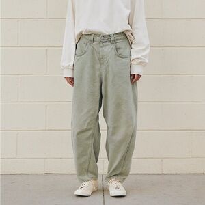 Baggy barrel jean